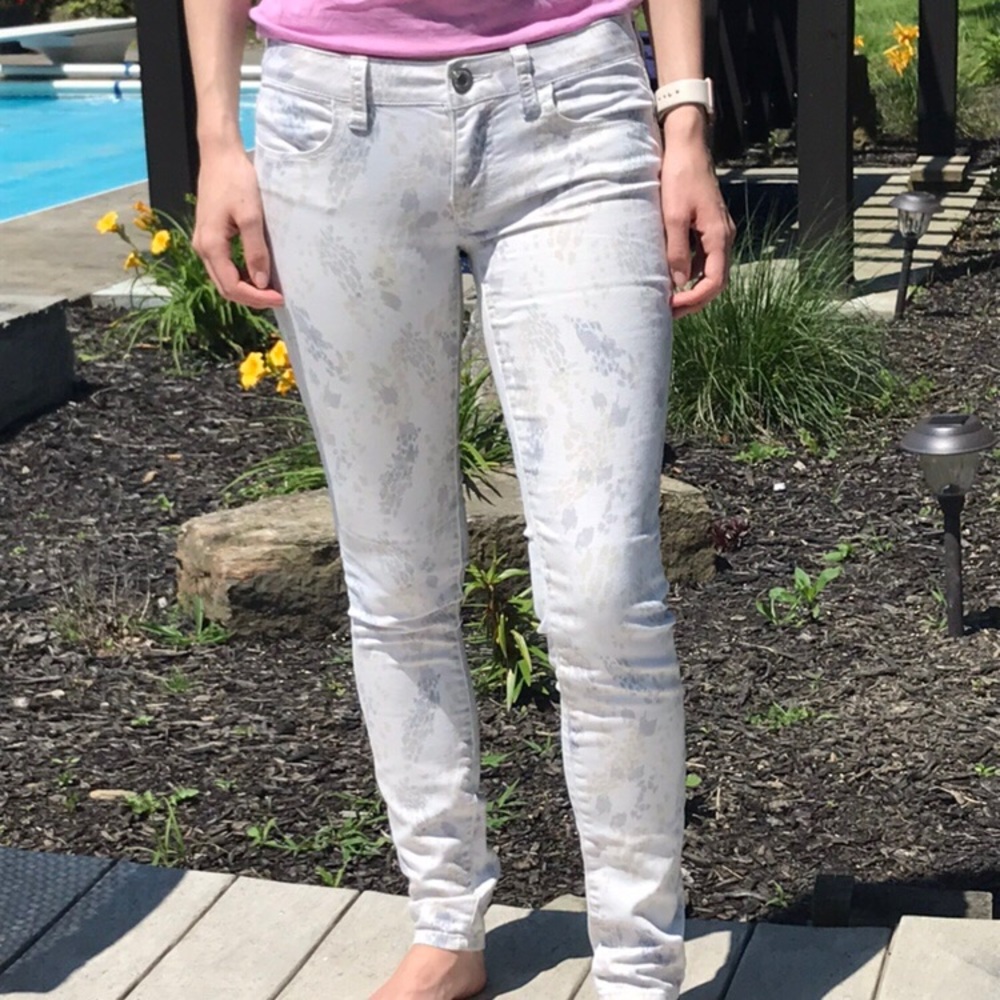 Pattern White jeans